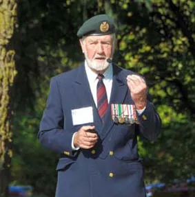 Master of Ceremonies, Colonel Sam Dunbar (Ret’d), former Base Commander and Project Advisor, kept everyone well informed with his commentary.