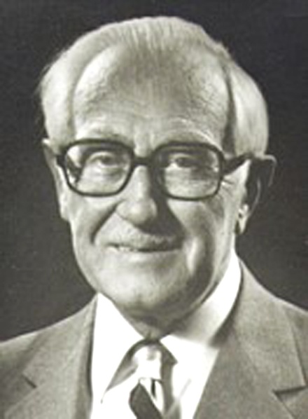 Capt Derrick Humphreys (Ret'd)