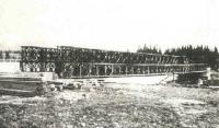 Kananaskis Bridge under construction - 1950 - Le pont de Kananaskis en construction