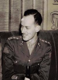 Capt Gordon Hunter Madge