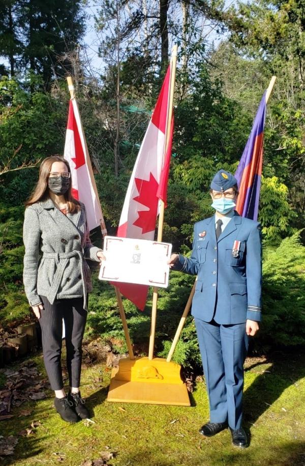 Shelley Paulus receives CMEA Bursary from Comox Chapter President, Capt Emilie Aumont