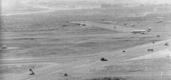 Cyprus Airways Trident blocks the runway 20 July 1974 Cyprus Airways Trident blocks the runway 20 July 1974
