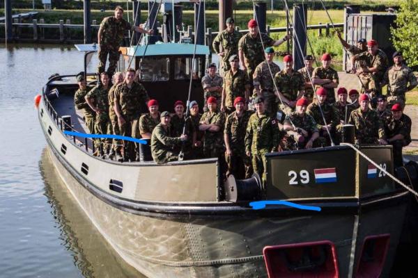 4 ESR Combat Divers with Allies in the Netherlands