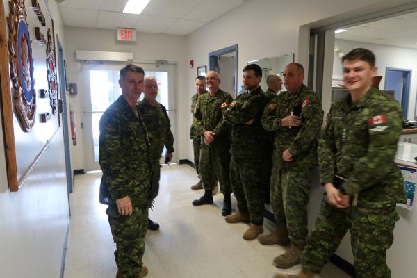 Photo 1 – Col Comdt – Section Edmonton – Key leaderships from RPOU(W) and Section Edmonton welcoming the Col Comdt, Major-General Daniel Benjamin (Ret'd). Photo by Sgt Robert Genereux, RPOD Edmonton