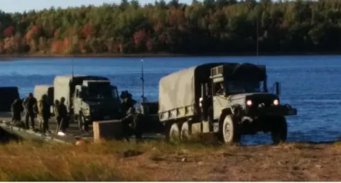 Medium Raft Ex HOLDFAST SAPPER
