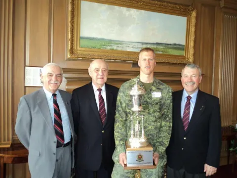 2012 Winner OCdt Bouwman with Dave Carney, MGen Stewart and John Lesperance