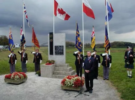 Op BERLIN Memorial near Driel in Holland