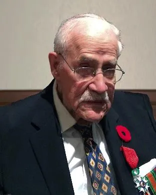Captain Albert Bridgewater // le capitaine Albert Bridgewater
