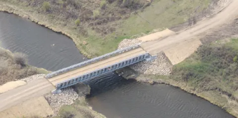 Aerial view of the Purple Bridge at CFB Wainwright // Vue aérienne du pont Purple à la BFC Wainwright